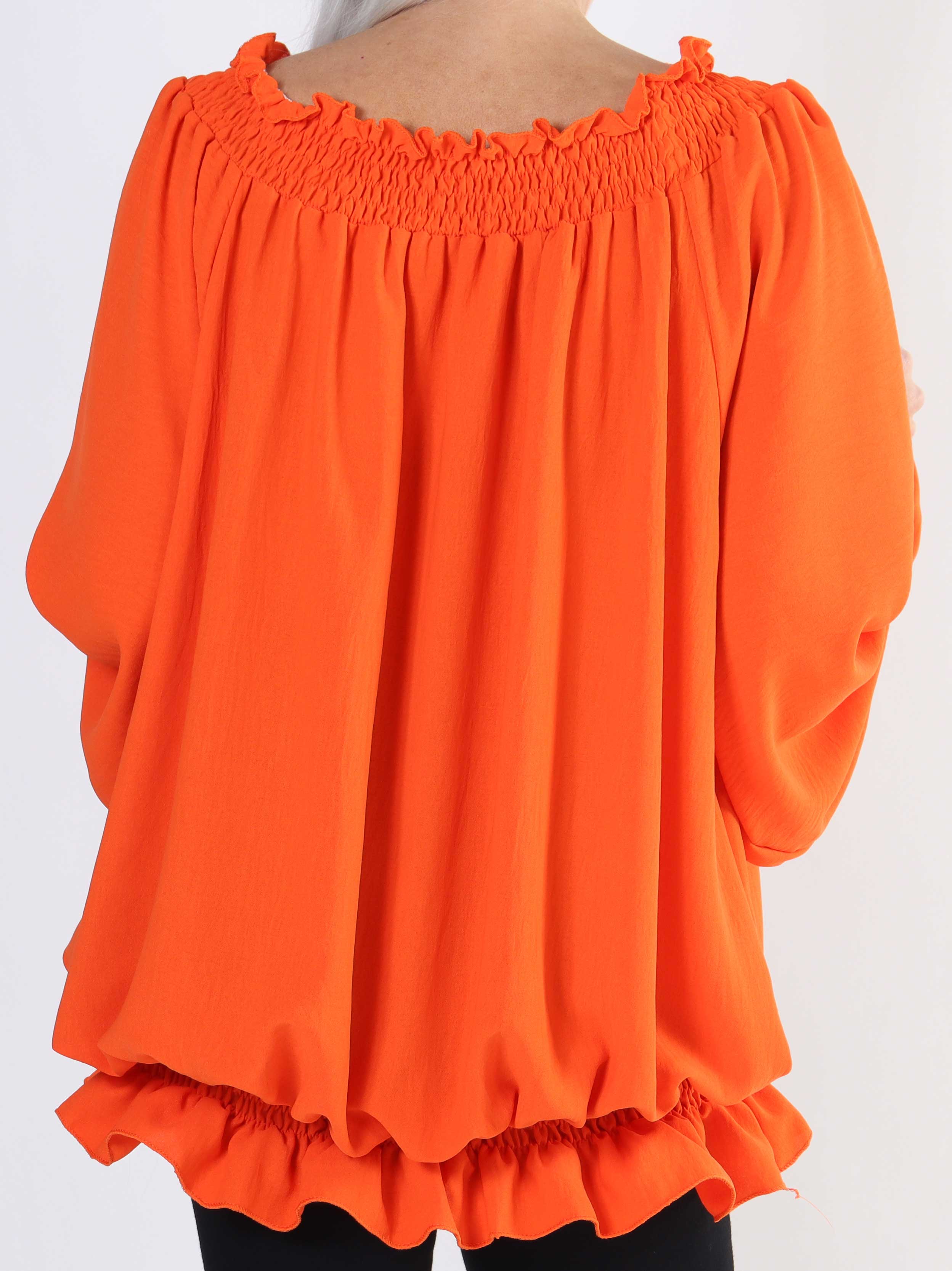 Monik - Enfärgad tunika i stor storlek med resår och volang i kanterna